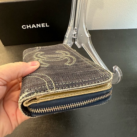 Authentic Chanel Denim Wallet, full inclusion with COA! - Picture 9 of 16